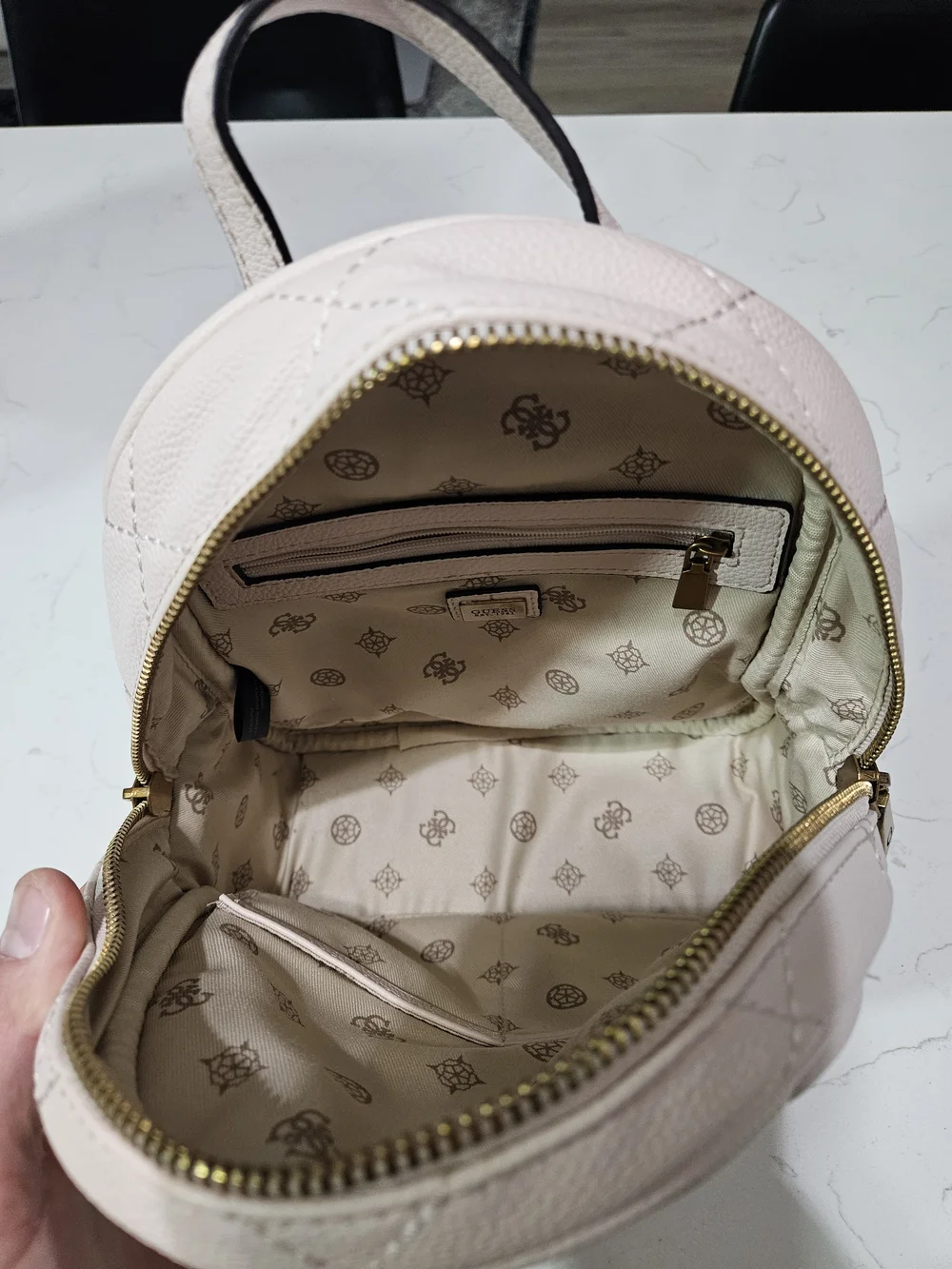 Guess 🌸 authentic